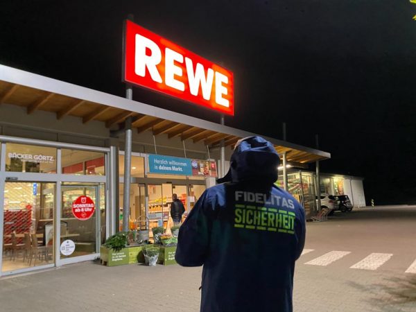 LEICHTE JACKE | REGENJACKE